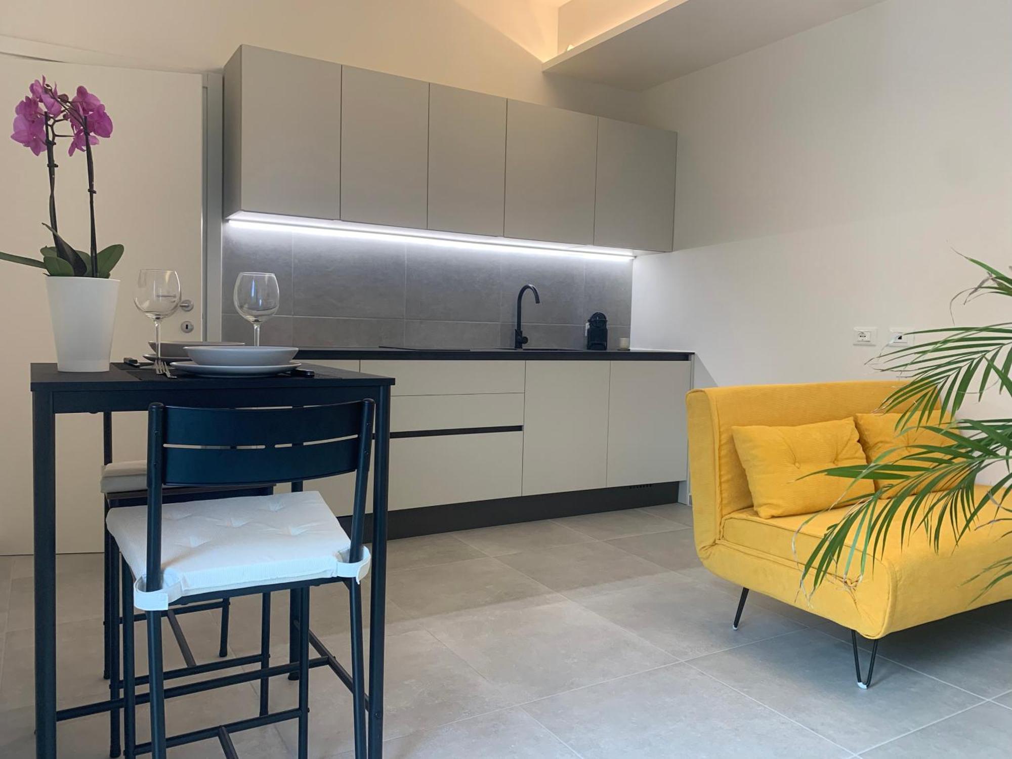 Green Home - Bellagio Apt コモ エクステリア 写真